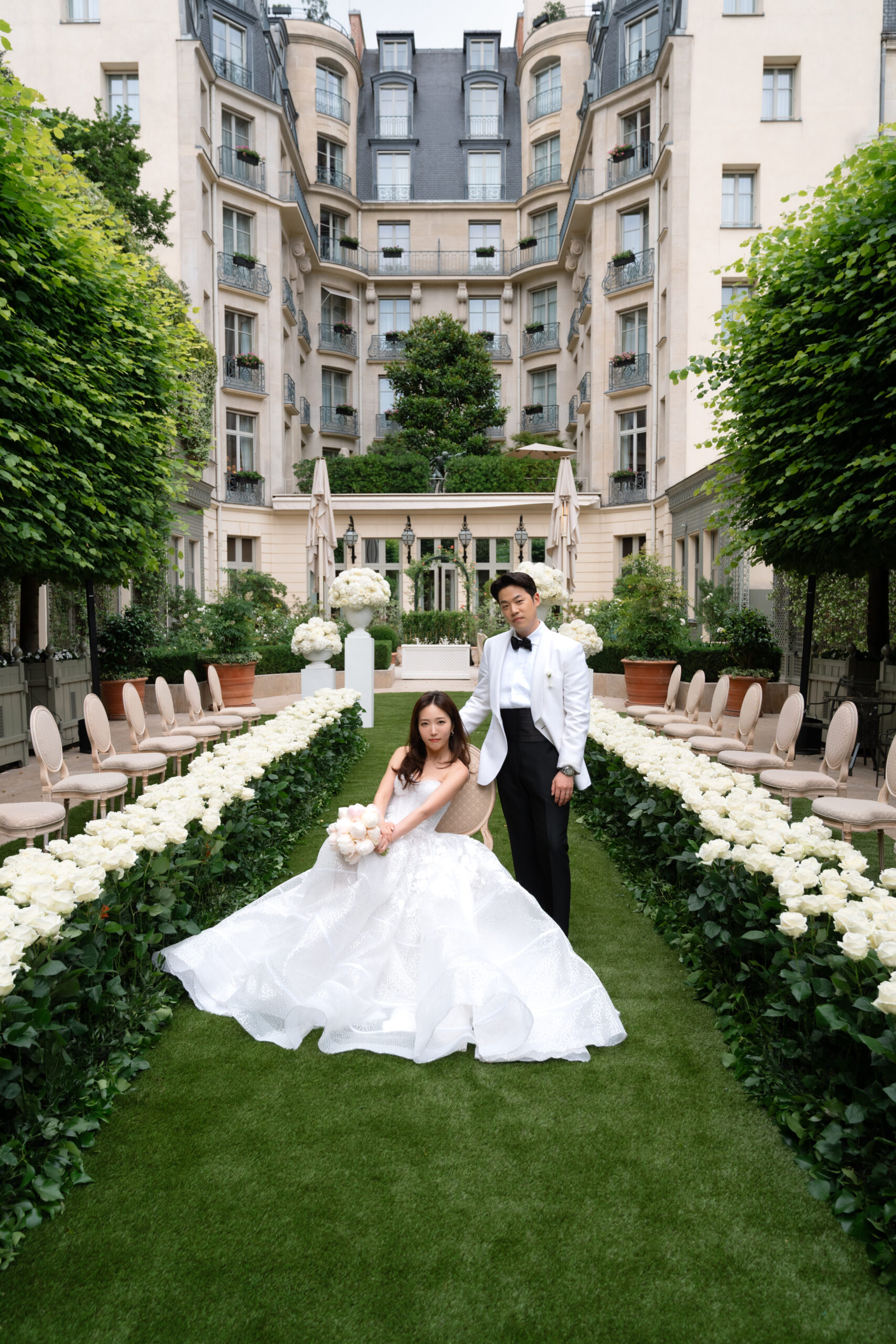 A luxury Ritz Paris wedding featuring couture bridal fashion, timeless details and editorial wedding photography in the heart of Paris.