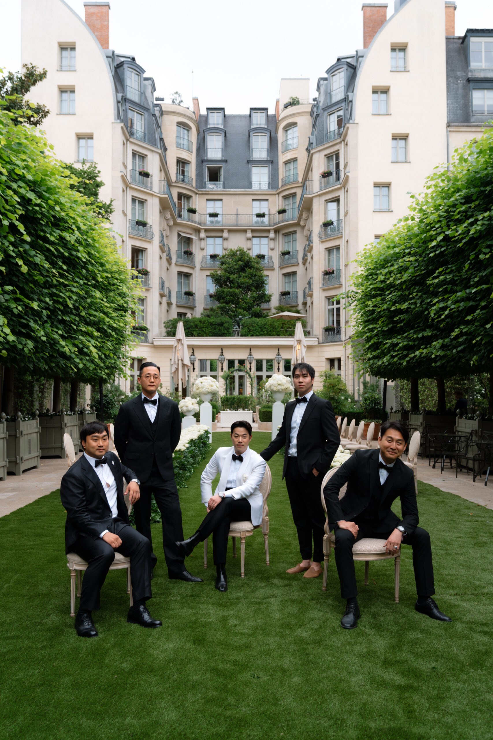 A luxury Ritz Paris wedding featuring couture bridal fashion, timeless details and editorial wedding photography in the heart of Paris.