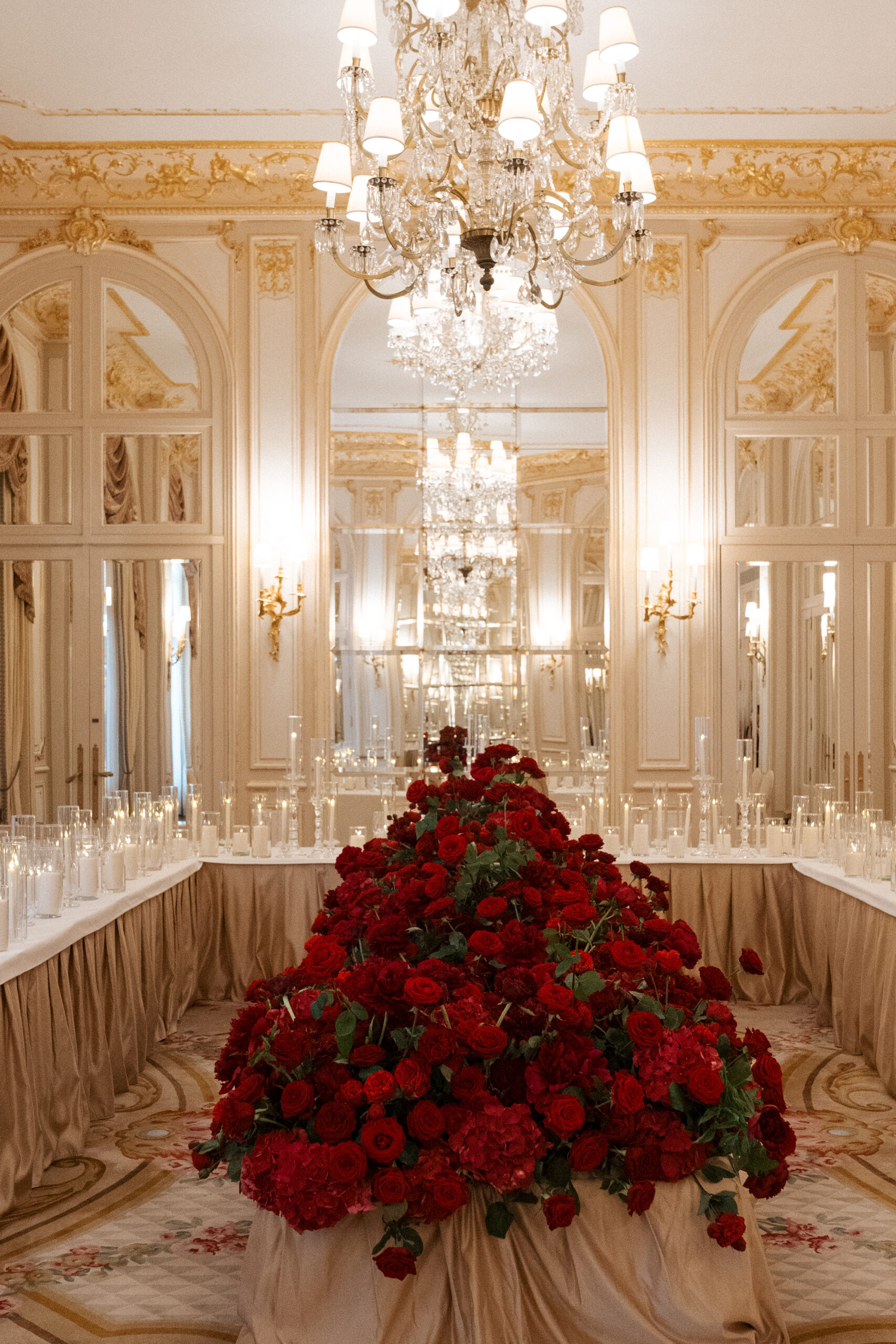A luxury Ritz Paris wedding featuring couture bridal fashion, timeless details and editorial wedding photography in the heart of Paris.