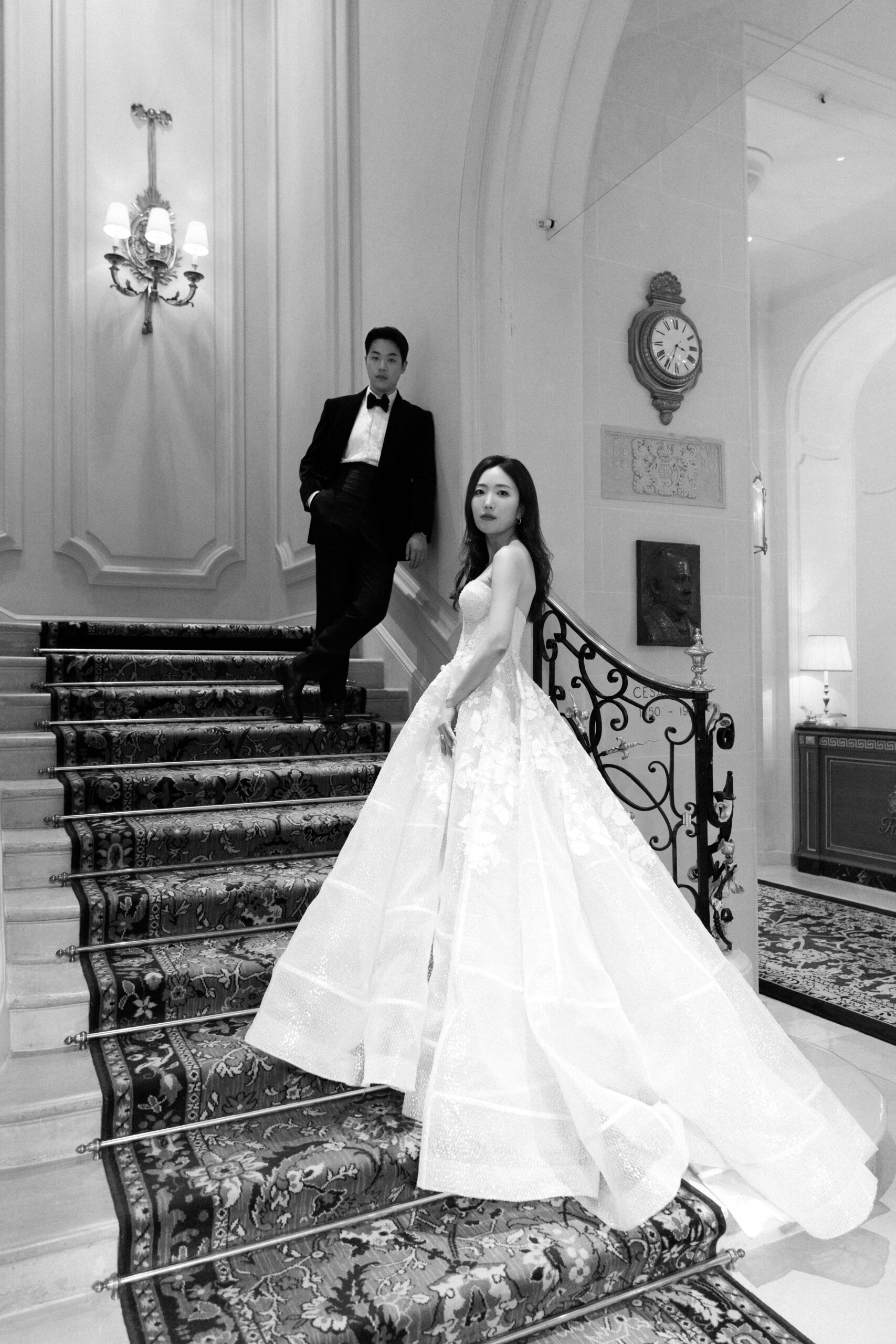 A luxury Ritz Paris wedding featuring couture bridal fashion, timeless details and editorial wedding photography in the heart of Paris.